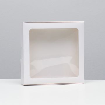 Коробка с окном 210х210х30мм картонная белая 1/667