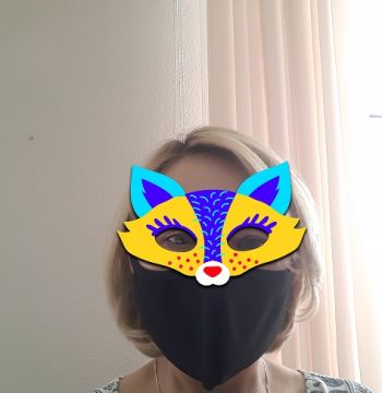 Маска защитная многоразовая белая, черная 1/1