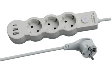 Удлинитель сетевой 1,5м 3 розетки 10А USB белый Космос (ПЭТ) 1/1