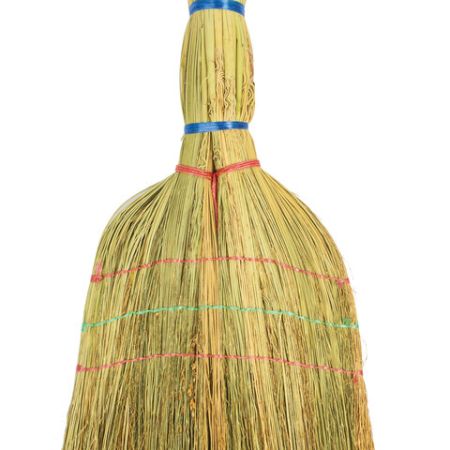 Веник Сорго 3-х прошивной ручка в пленке 360-380г ширина метелк 28-31см длина79см ЛАЙМА 1/20 (клиент