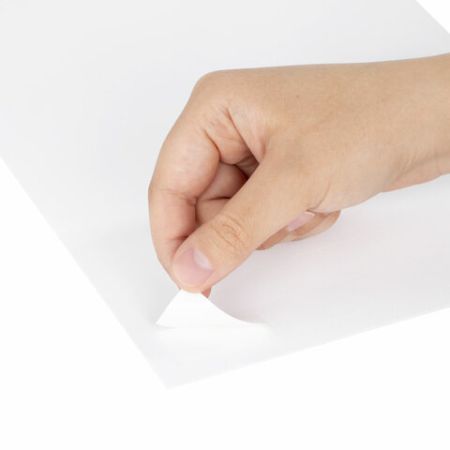 Этикетка самоклеящаяся 38,1х21,2мм, 65 этикеток белая 80г/м2 100 листов STAFF  1/10 (клиент)