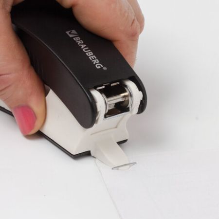 Степлер №24/6 26/6 до 30л черный METROPOLIS BRAUBERG 1/10/120 (Клиент)