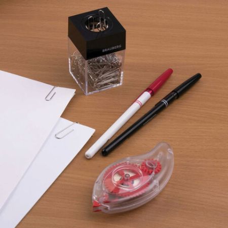 Скрепочница магнитная с 50 никелированными скрепками 28мм BRAUBERG 1/70 nelK (клиент)